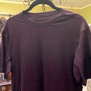 Men’s Lululemon T-shirt. Tag-less. Small. Grape thistle